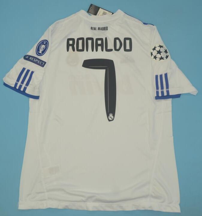 Real Madrid - 2010/11 Home