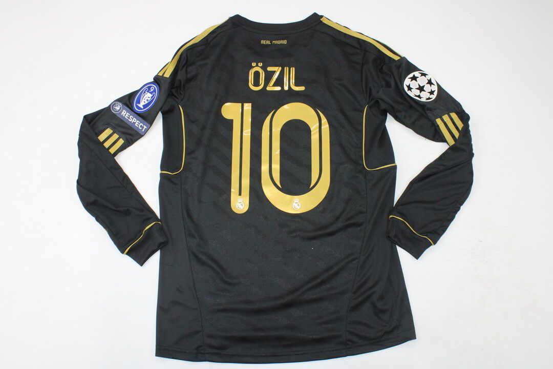 Real Madrid - 2011/12 Away Long Sleeve