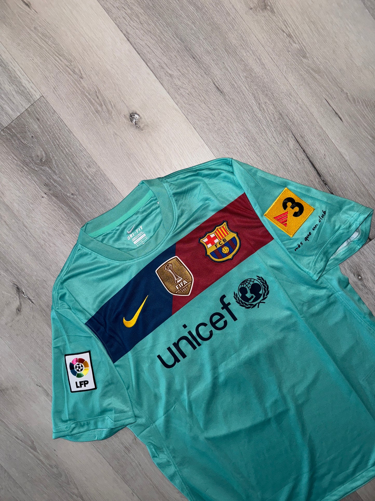 Barcelona - 2010/11 Away